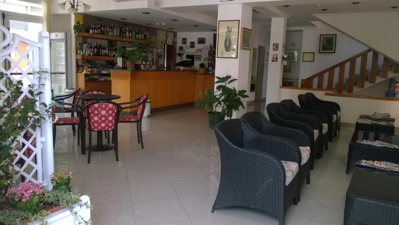 Hotel Liliana Ρίμινι Εξωτερικό φωτογραφία