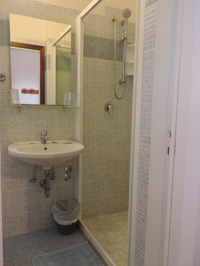 Hotel Liliana Ρίμινι Εξωτερικό φωτογραφία
