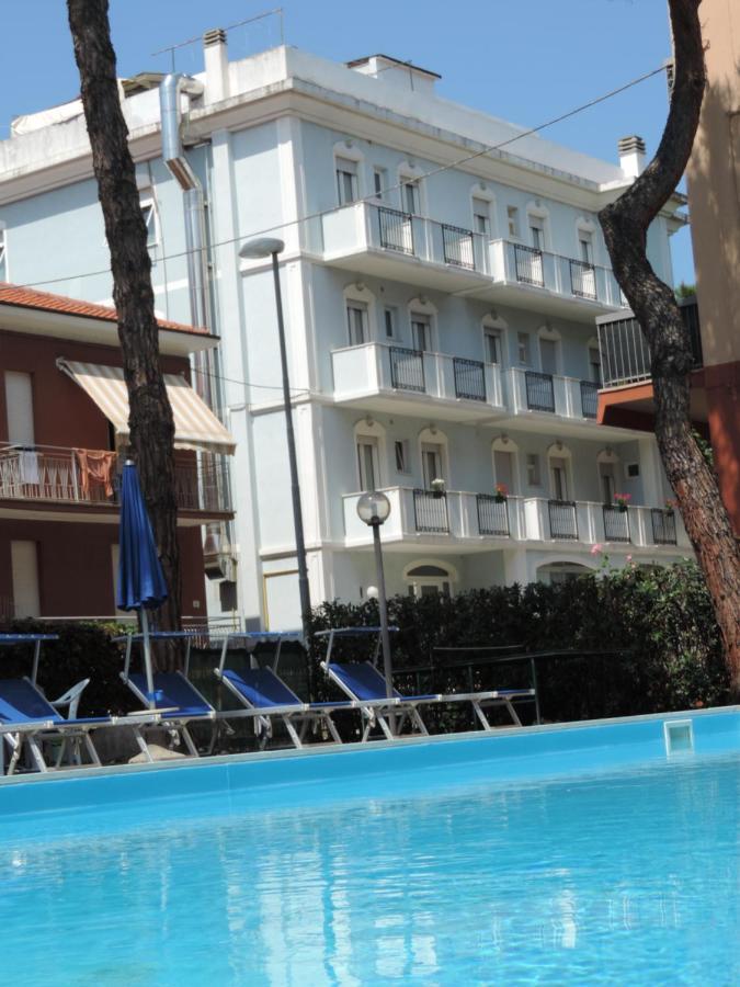 Hotel Liliana Ρίμινι Εξωτερικό φωτογραφία