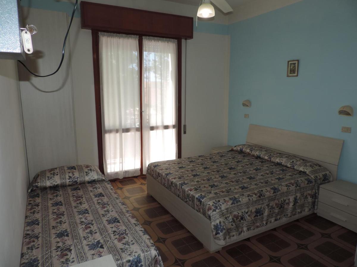 Hotel Liliana Ρίμινι Εξωτερικό φωτογραφία